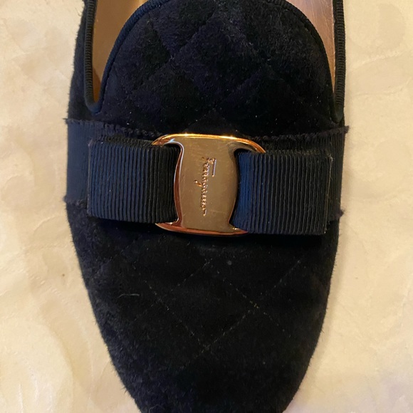 Ferragamo Velvet Shoes - Picture 4 of 4